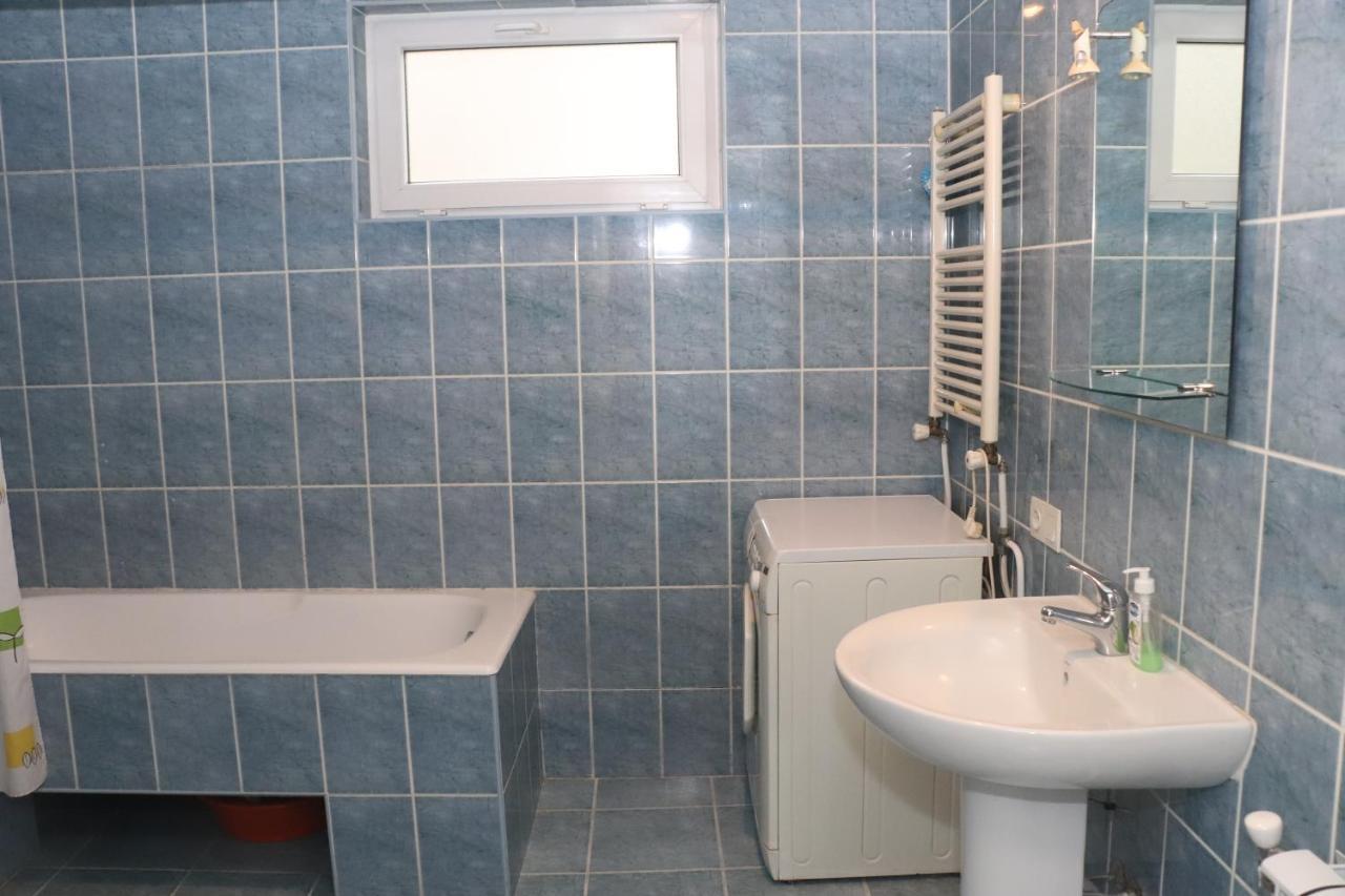 Апартаменты 100М2 В Малом Центре Еревана Exterior foto