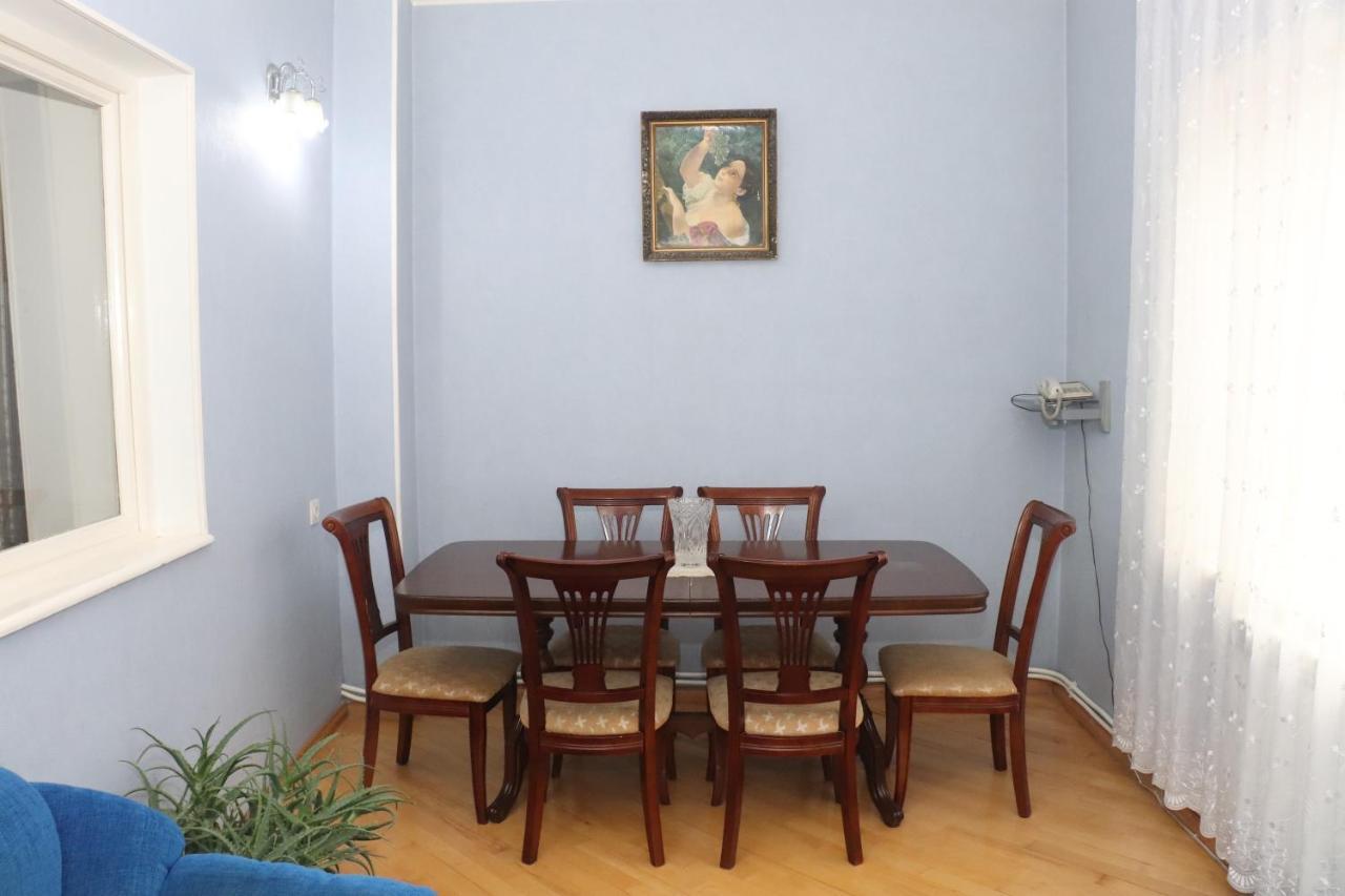 Апартаменты 100М2 В Малом Центре Еревана Exterior foto